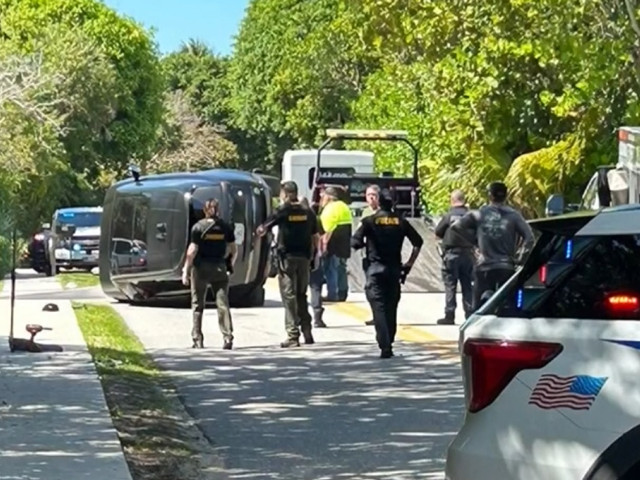 Panică pentru Tiger Woods: Legenda golfului, implicat într-un accident rutier