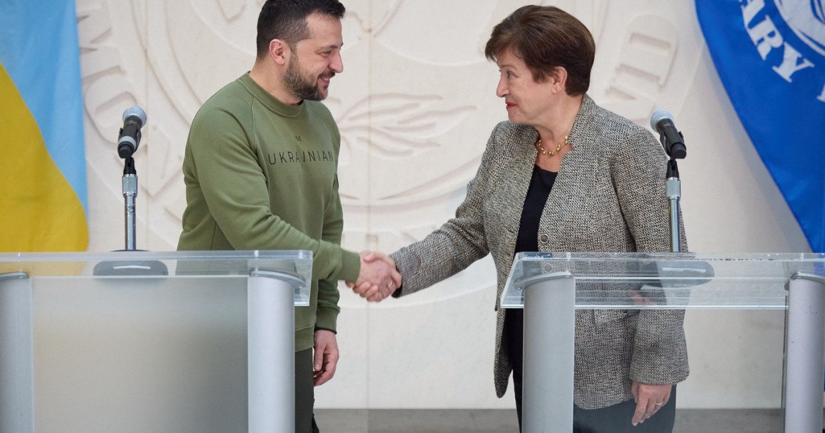 FMI aprobă program financiar pe 4 ani pentru stabilizarea economică a Ucrainei.