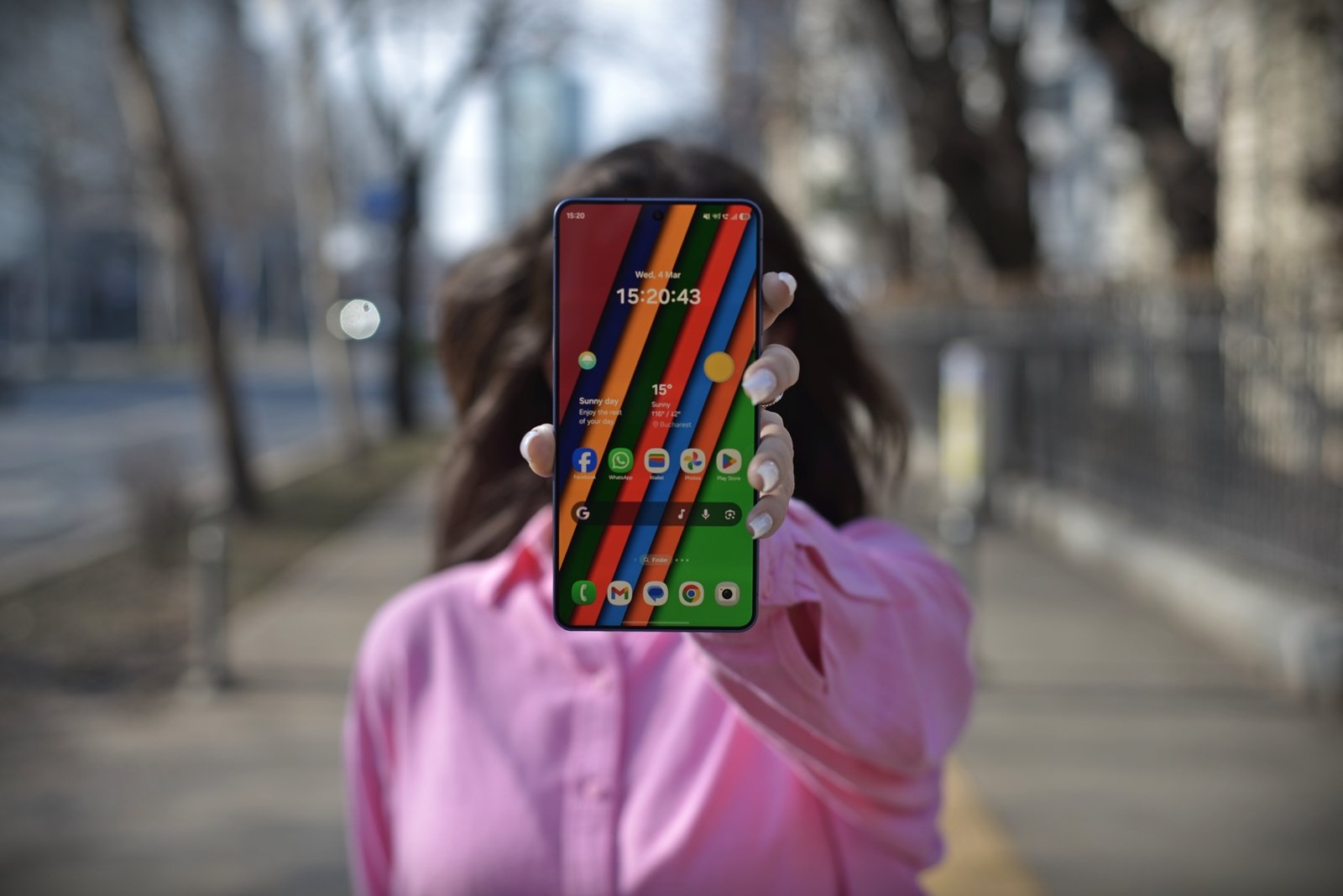 Review samsung: Cel mai nou telefon, cu problemă „existențială” majoră