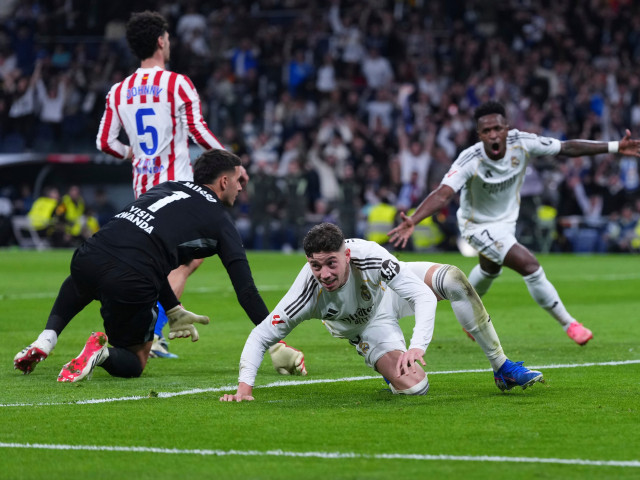 Real Madrid – Atletico, 3-2! Vinicius, „dublă”, roșu pentru Valverde! Show pe Bernabeu