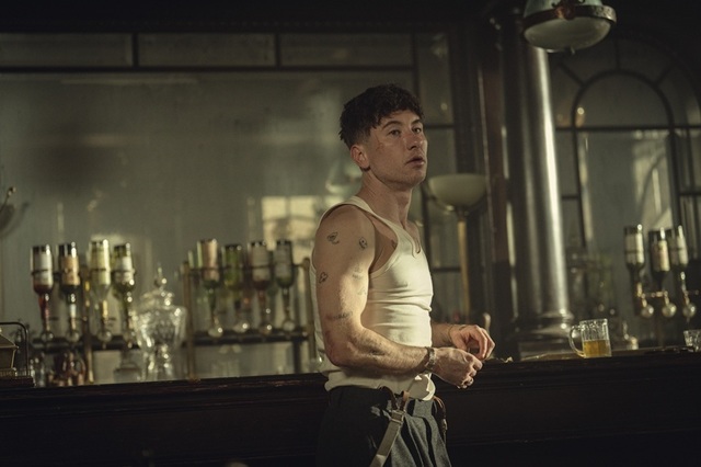 Noua generaţie de „Peaky Blinders” - Barry Keoghan, interpretul lui Duke Shelby, „are acel ceva pe care nu‑l poţi învăţa şi nu‑l poţi falsifica: o carismă care transcende ecranul”