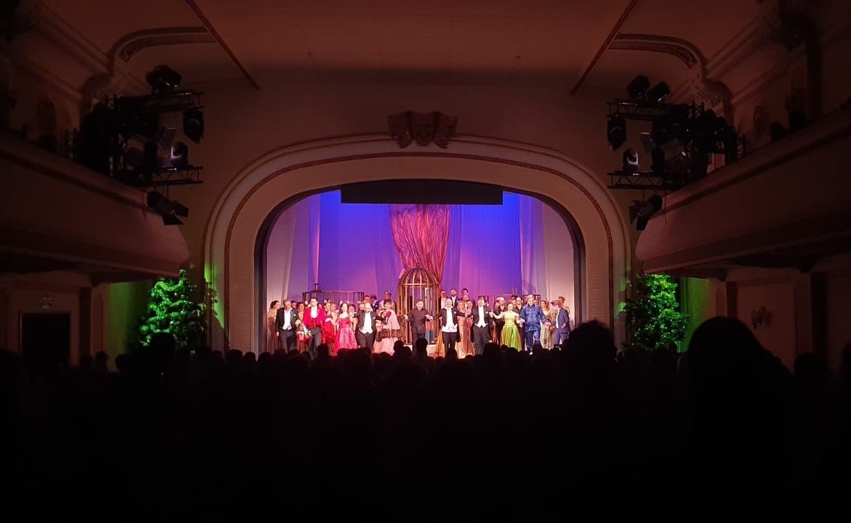 Fostul manager al Operei Brașov ar fi încasat ilegal peste 100.000 lei