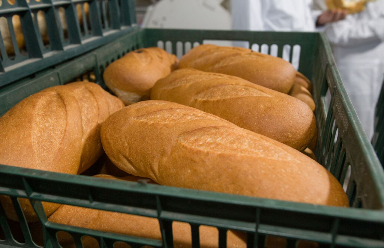 Vel Pitar: Retragere de pâine după depistarea unui corp străin într-un lot