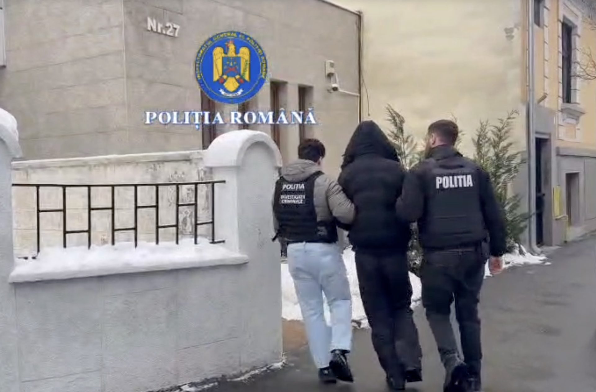 Patru bărbați, arestați preventiv în cazul deversărilor din pârâul Dâmbu