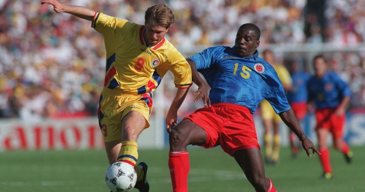 17 martie: S-a născut Florin Răducioiu, singurul fotbalist român care a jucat în toate cele cinci mari campionate ale Europei