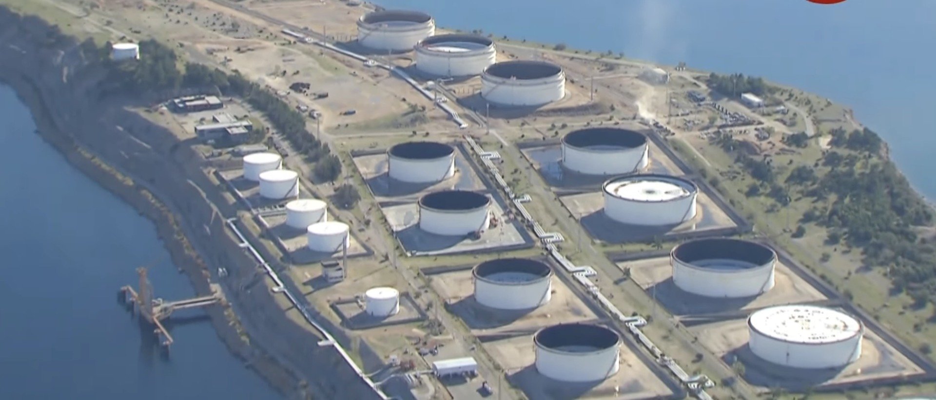 Prețul petrolului sare de 106 dolari pe fondul conflictului din Orientul Mijlociu