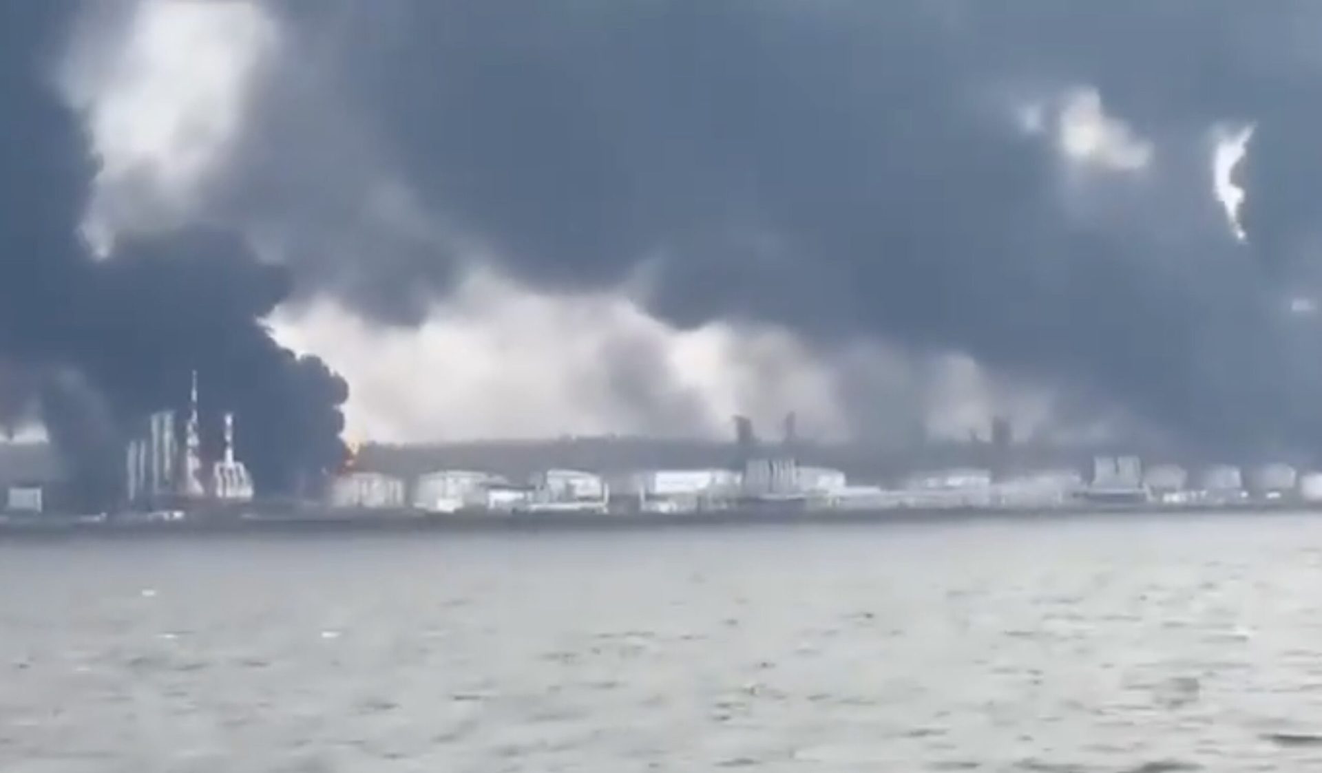 Exportul de petrol al Rusiei, redus cu minimum 40% din capacitate