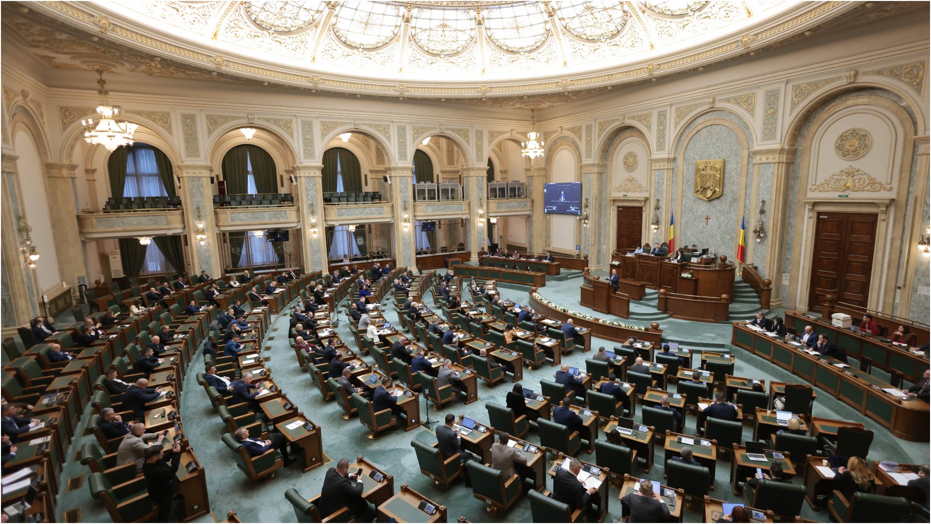 Parlamentul, acord pentru echipamente și forțe militare americane în România