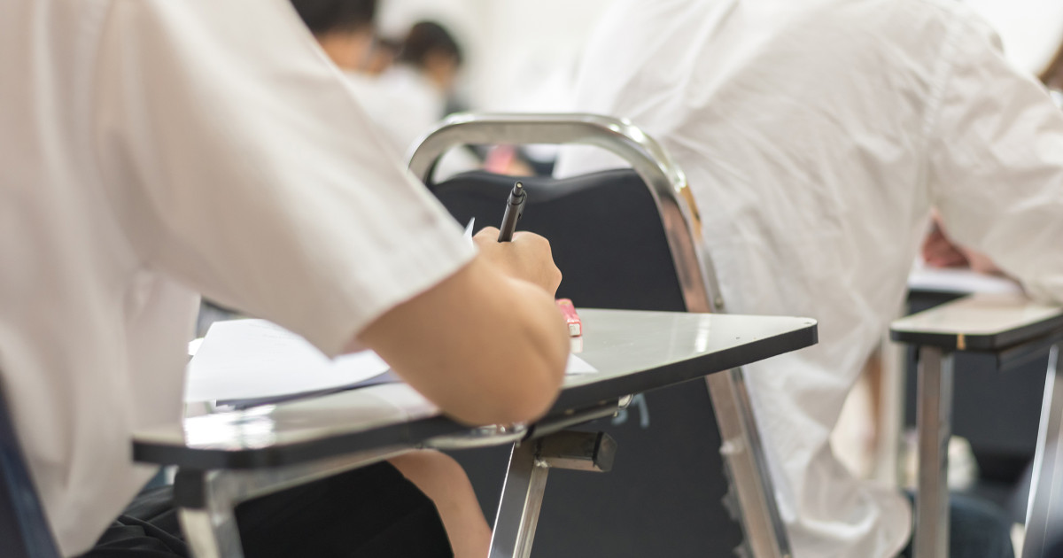 Simulare Bacalaureat 2026, proba la alegere. Subiecte profil real și uman: Ce exerciții au avut de rezolvat elevii