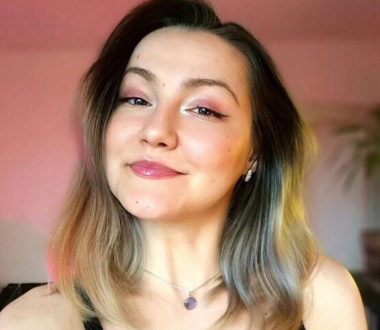 Relativizarea masacrelor: Retorică violentă și teorii conspiraționiste marxiste