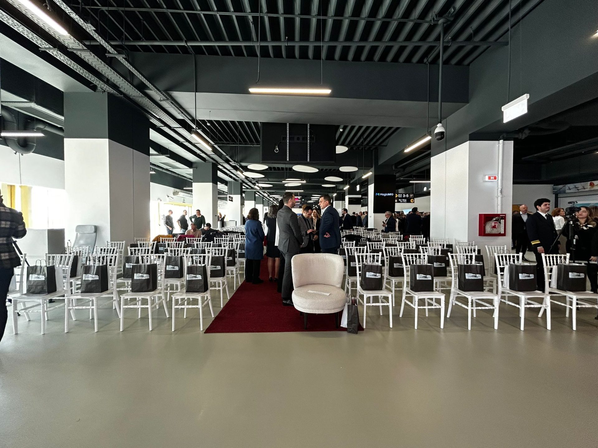 Noul terminal mk air, inaugurat cu teodosie și selly prezenți