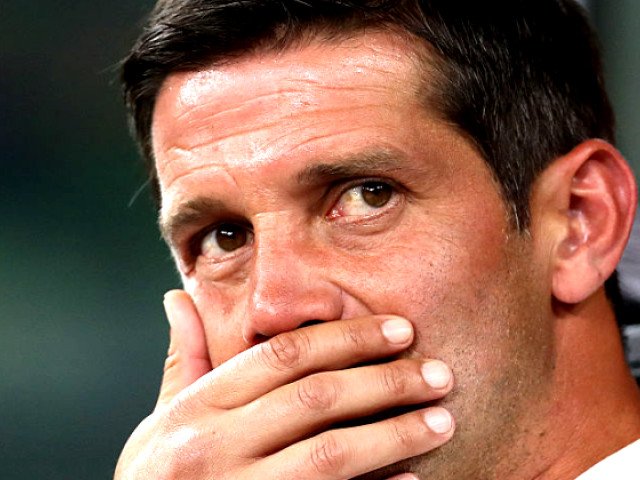 Atac dur la adresa lui Chivu: „Să-i facem statuie?”