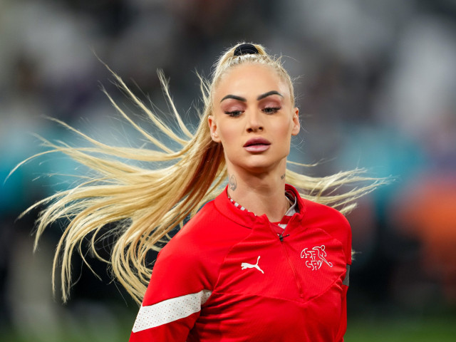 Sexy fotbalista dezvăluie: „Lumea mă vede doar pe TikTok”