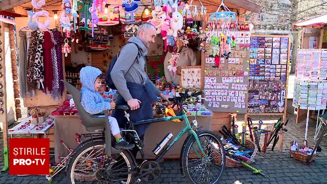 La ce preț ajung atențiile bărbaților pentru femei, cu ocazia Zilei Femeii. Cadourile artizanale rezistă și 25 de ani