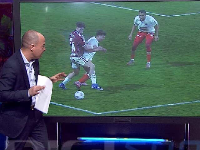 Avram a decis: Fault la Musi în Rapid – Dinamo, comis de Borza