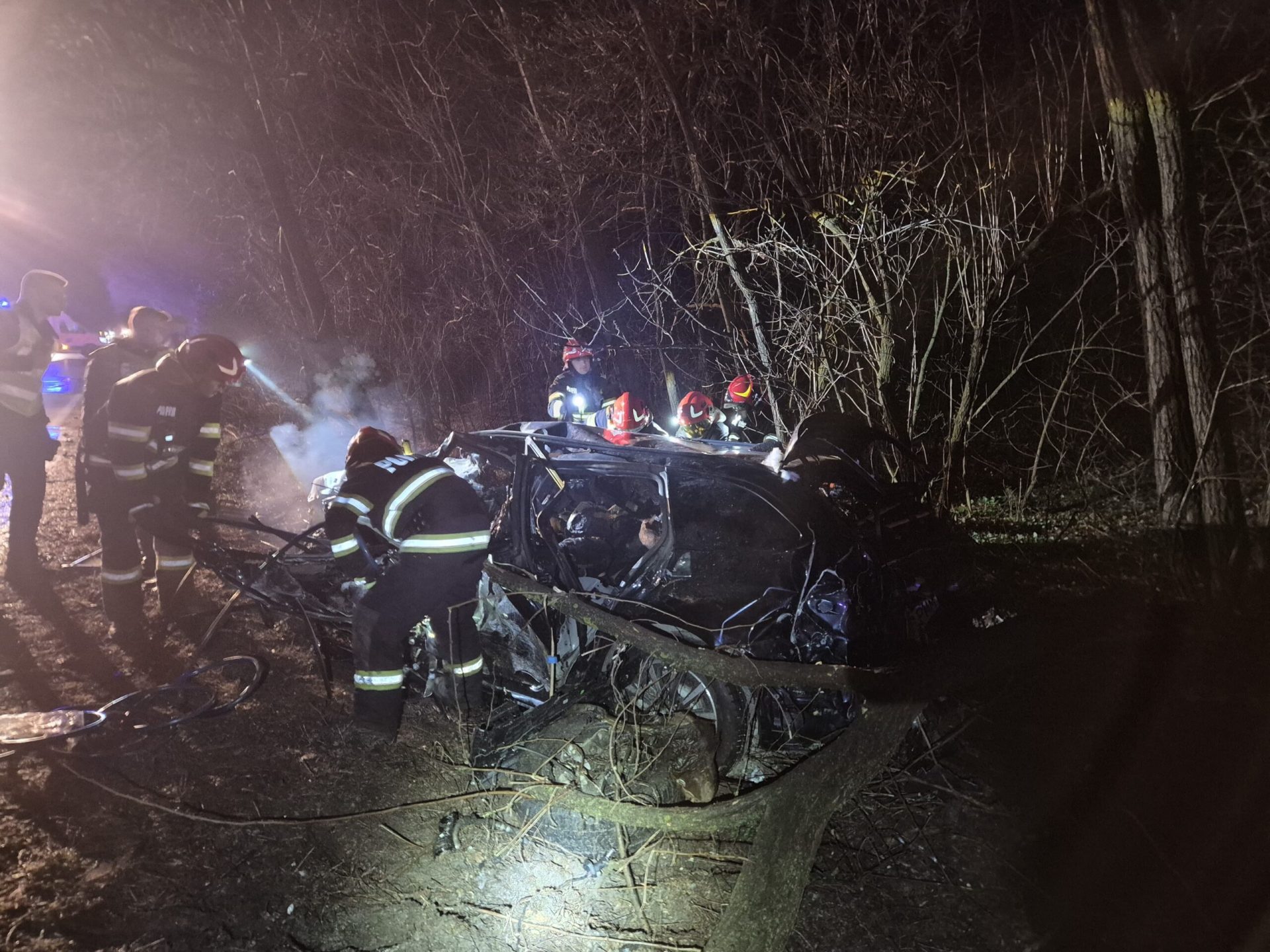 Patru morți și trei răniți grav, inclusiv un bebeluș, relatează autoritățile