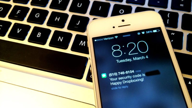 Activează autentificarea în doi pași pe Android. SMS-ul, cea mai puțin sigură metodă