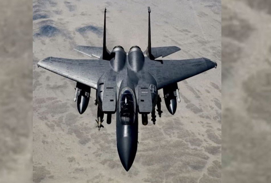 Avion de vânătoare american f-15 prăbușit în kuwait, lângă bază militară