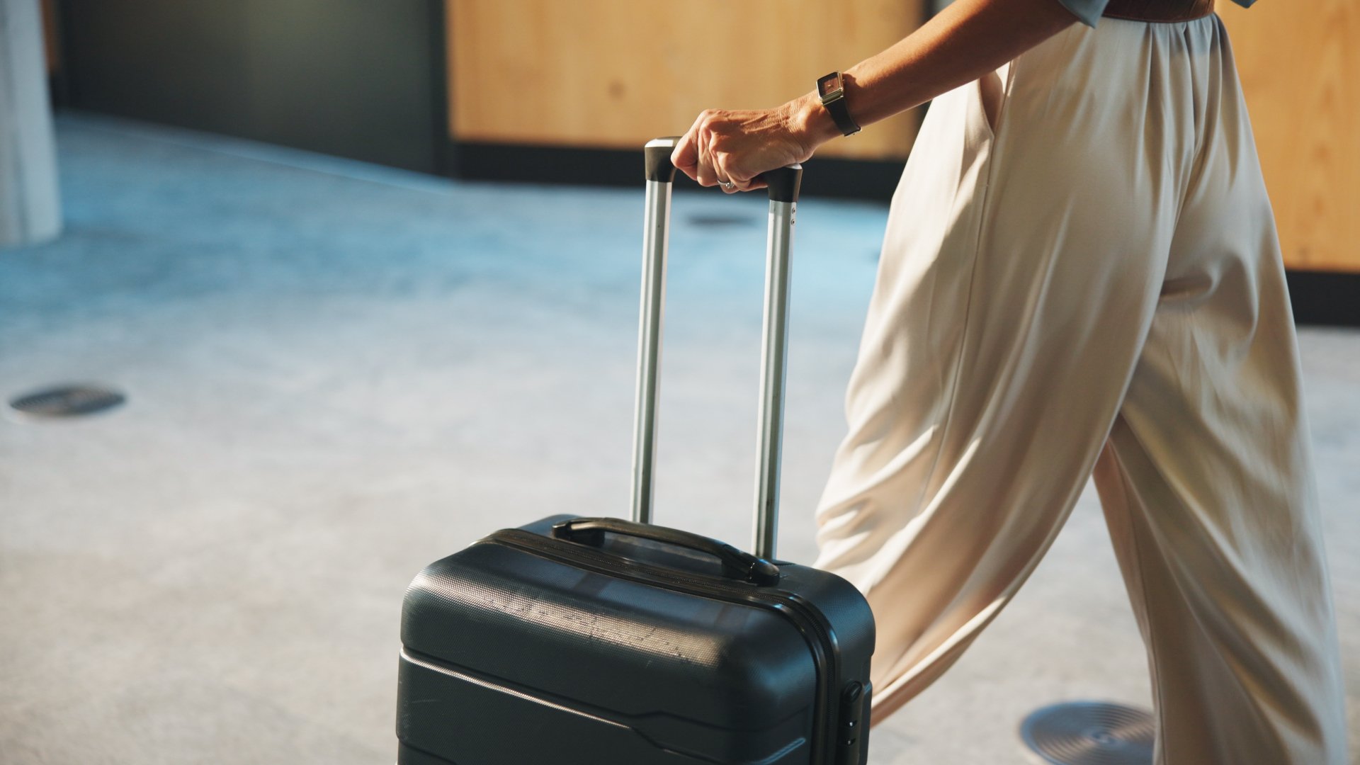 Vacanțe date peste cap: Turismul caută soluții pentru români, pe fondul conflictului din Orient