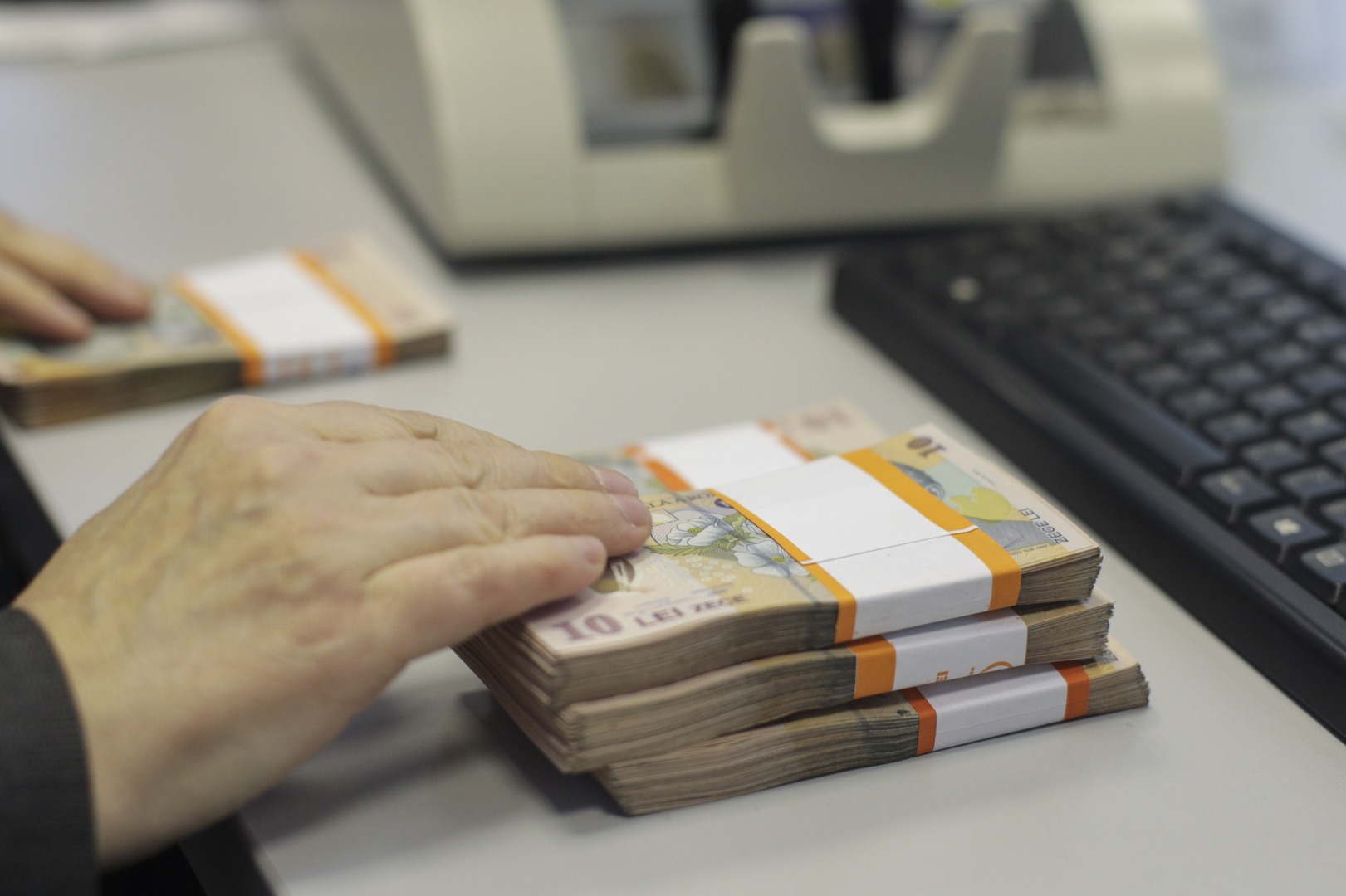 Veniturile din tva, rezultate din prețul carburanților, vor compensa scumpirile