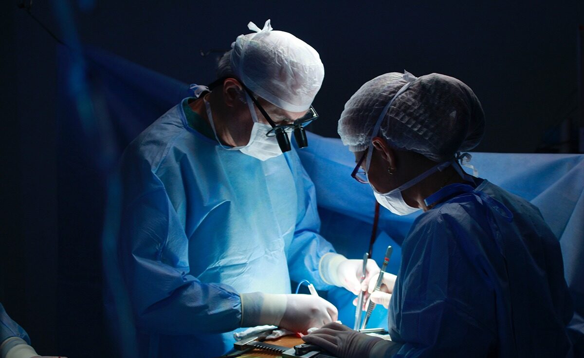 Medicii au salvat un copil de 7 luni, intervenție reușită