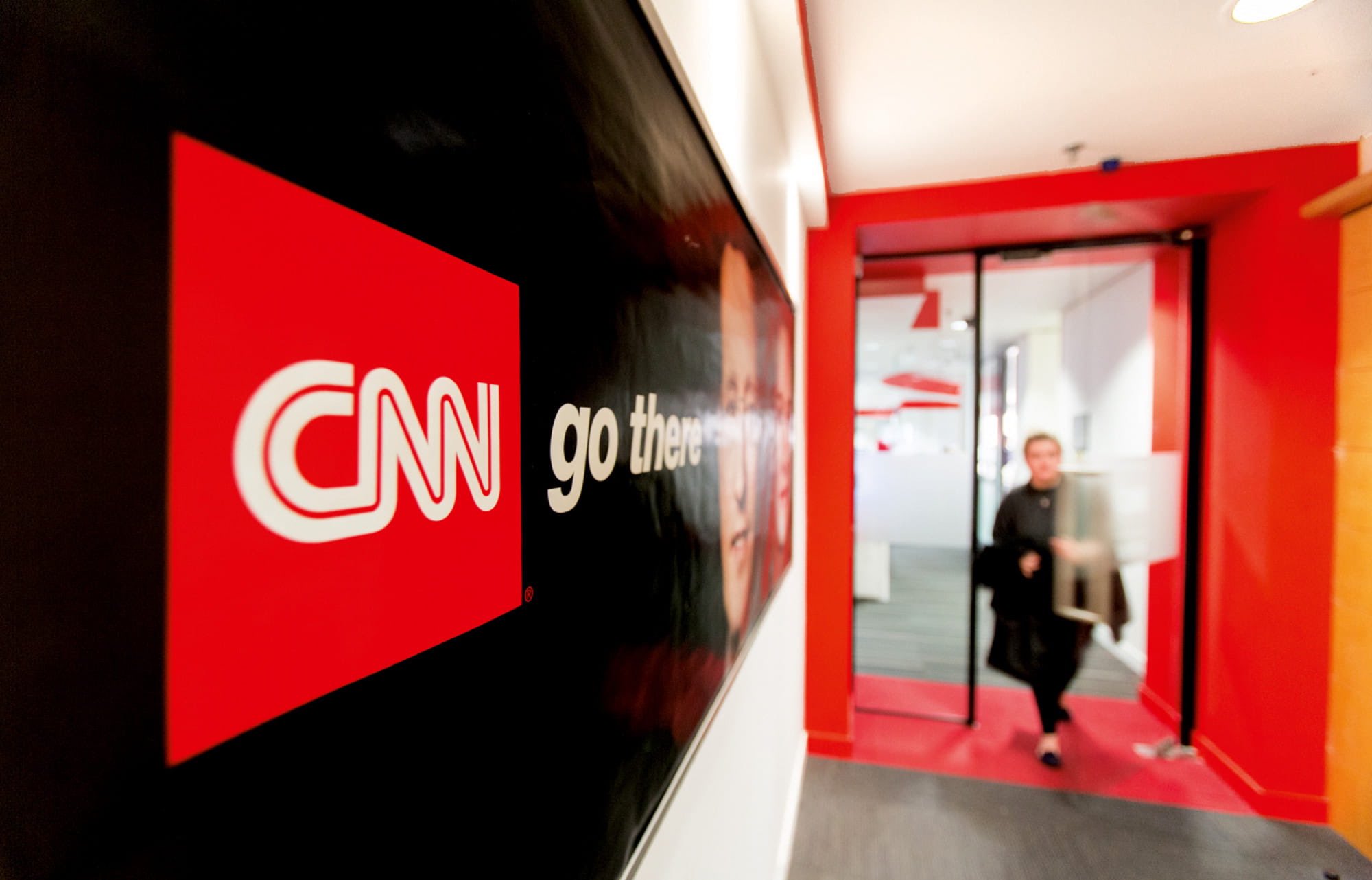 Cnn, acuzată după o postare despre adolescenții cu bombe din new york