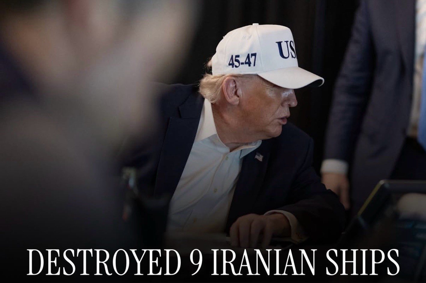 Trump anunță că a scufundat nouă nave iraniene, le urmărește pe altele