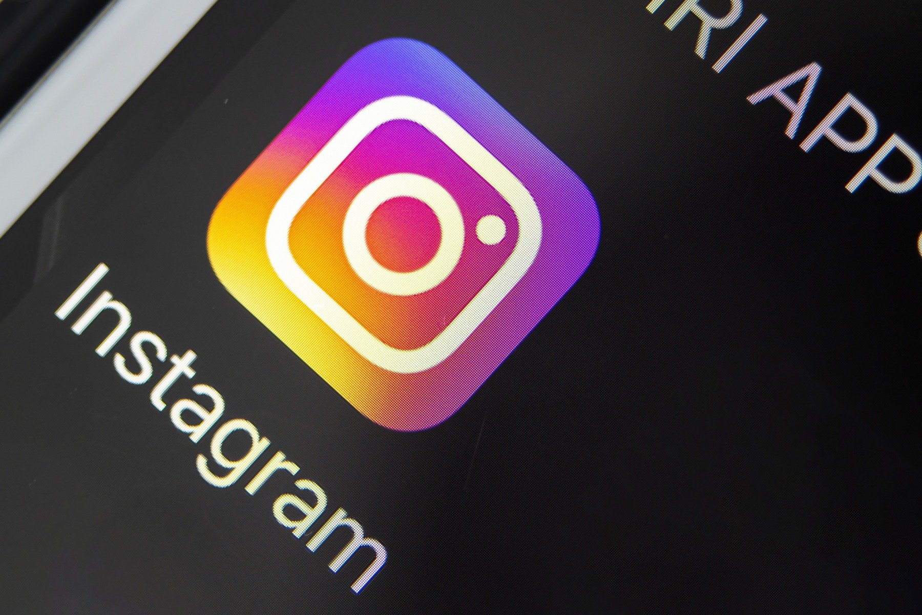 Instagram are probleme: Peste 12.000 de utilizatori raportează defecțiuni globale