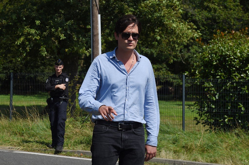 INFO RTL - Héritage d'Alain Delon : Alain Fabien suspend sa demande d'annulation du testament de son père devant la justice française