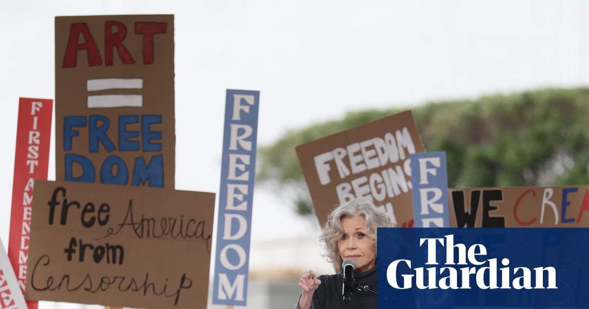 ‘Break your silence’: Jane Fonda leads rally against Trump crackdown on arts and media | Donald Trump