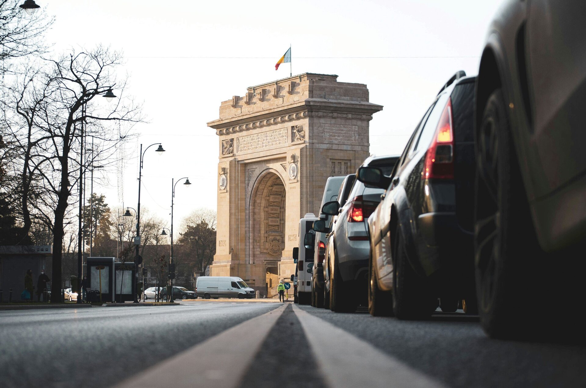 Reformulează acest titlu în stil jurnalistic românesc, 55-70 caractere, informativ și direct. Fără clișee sau formule introductive. Titlu: Business Magazin.  Aglomeraţia urbană începe să fie o povară. Care sunt cele mai bune oraşe din România şi ce notă au primit