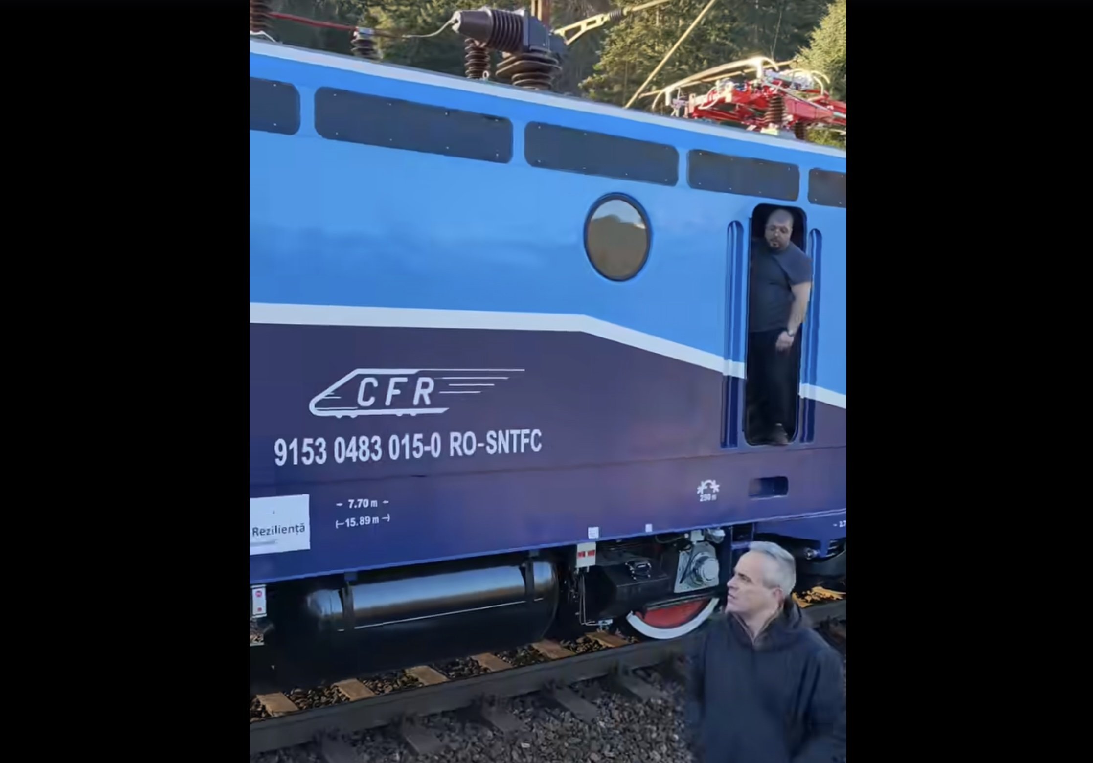 Locomotivă modernizată, defectă la primul drum: Tren întârziat București-Brașov