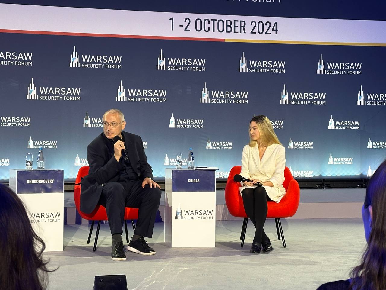 Kremlinul intensifică represiunea: Hodorkovski, desemnat „terorist” de Rusia