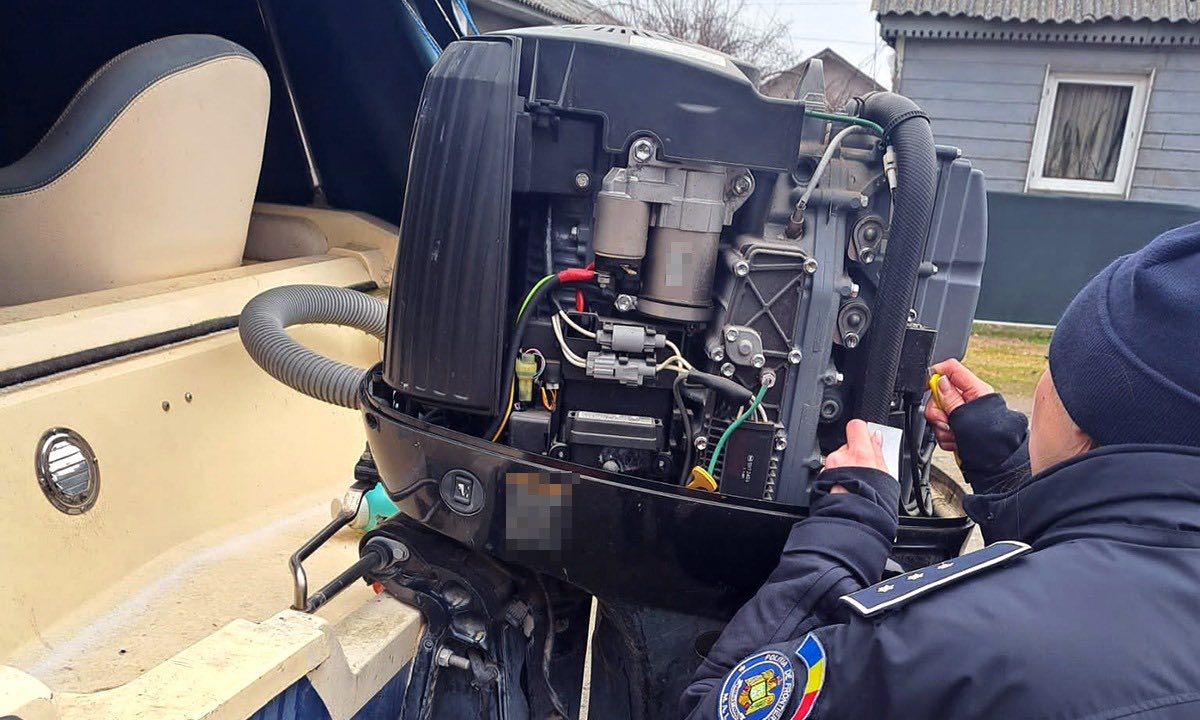 Motoare de ambarcațiuni furate din Suedia, găsite în Tulcea, restituite