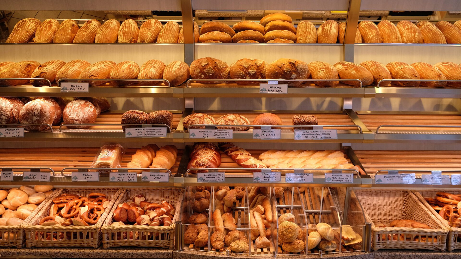 Alertă alimentară: ANSVSA retrage loturi de pâine din România, pericol pentru consumatori