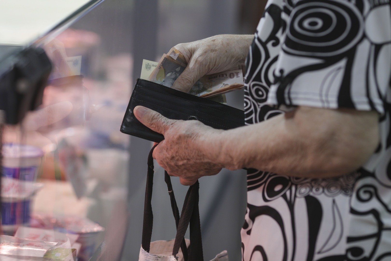 Surse: Liberalii acuză PSD că nu precizează finanțarea pentru pachetul social