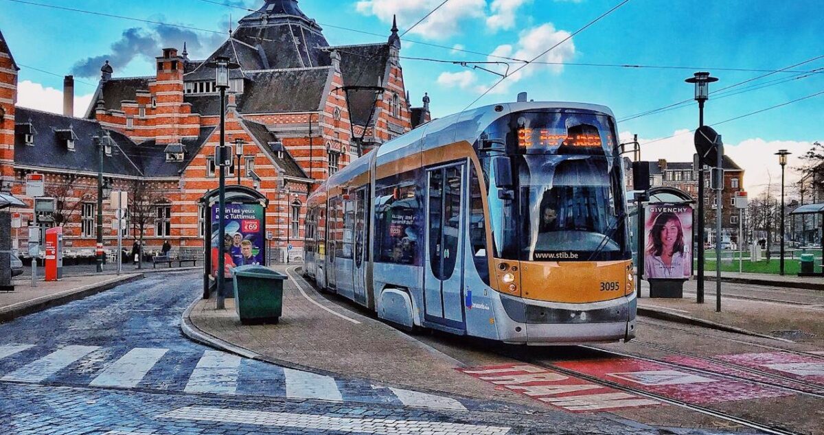 Atenție: Grevă joi în belgia, transportul aerian, feroviar și rutier afectat