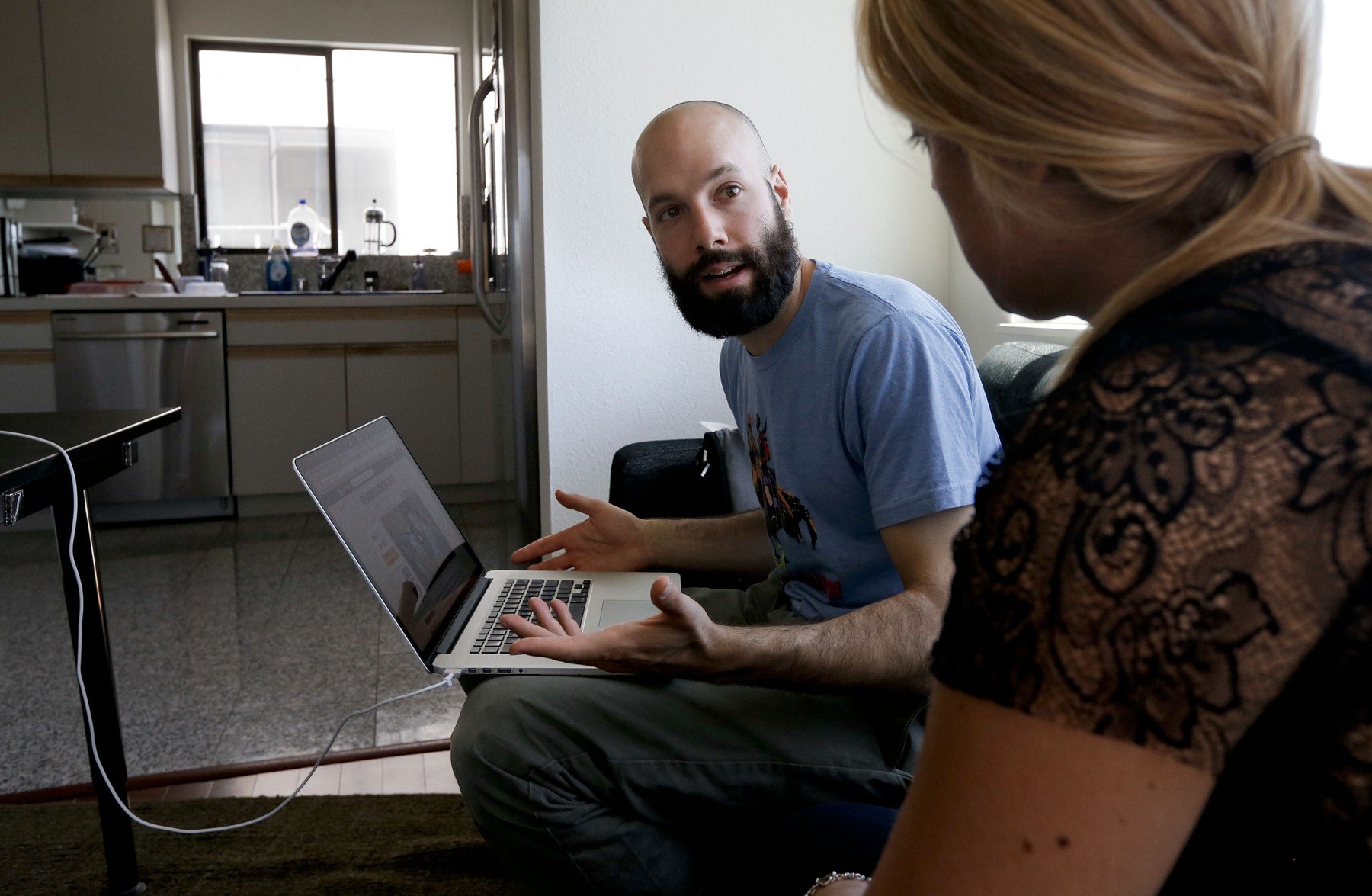 Șeful Patreon: Ia în calcul un „măcel” pentru creatorii de conținut din cauza AI