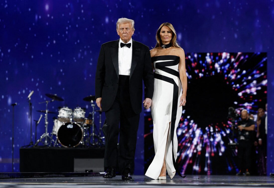 Trump o laudă pe Melania: „Vedetă de cinema”. Filmul primei doamne, popular, spun criticii