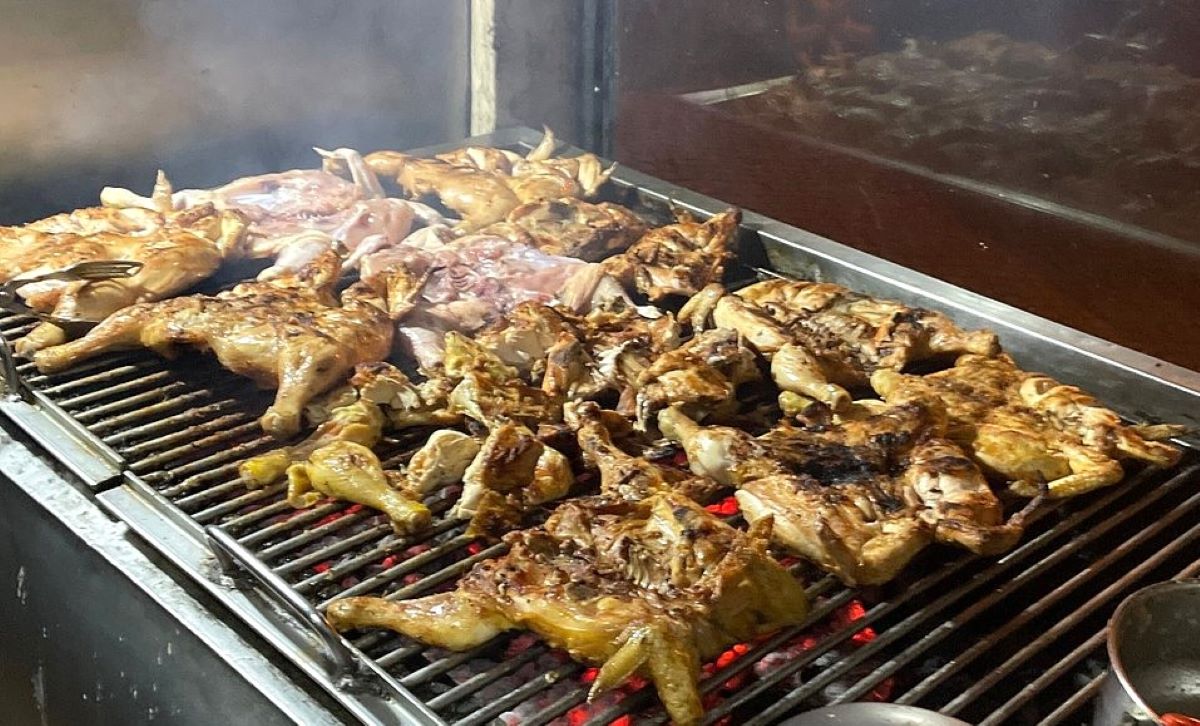 Rotiserie portugheză cucerește china: Puiul de lisabona, un succes