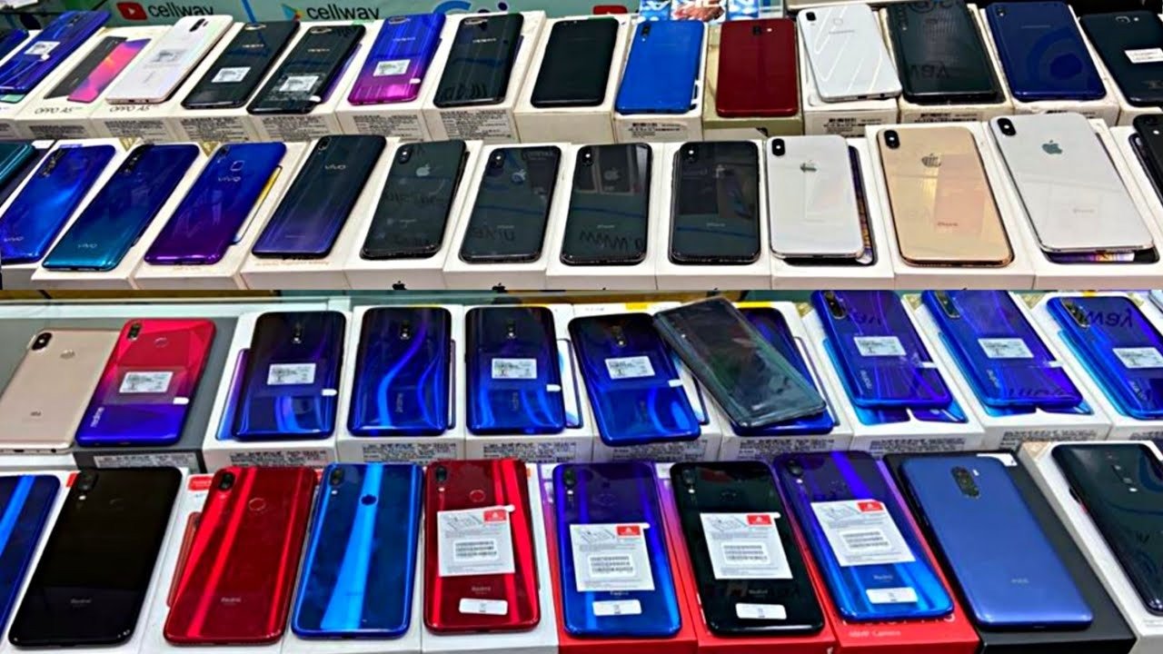 Telefoane second hand, cerere mare în România: De ce aleg românii smartphone-uri folosite