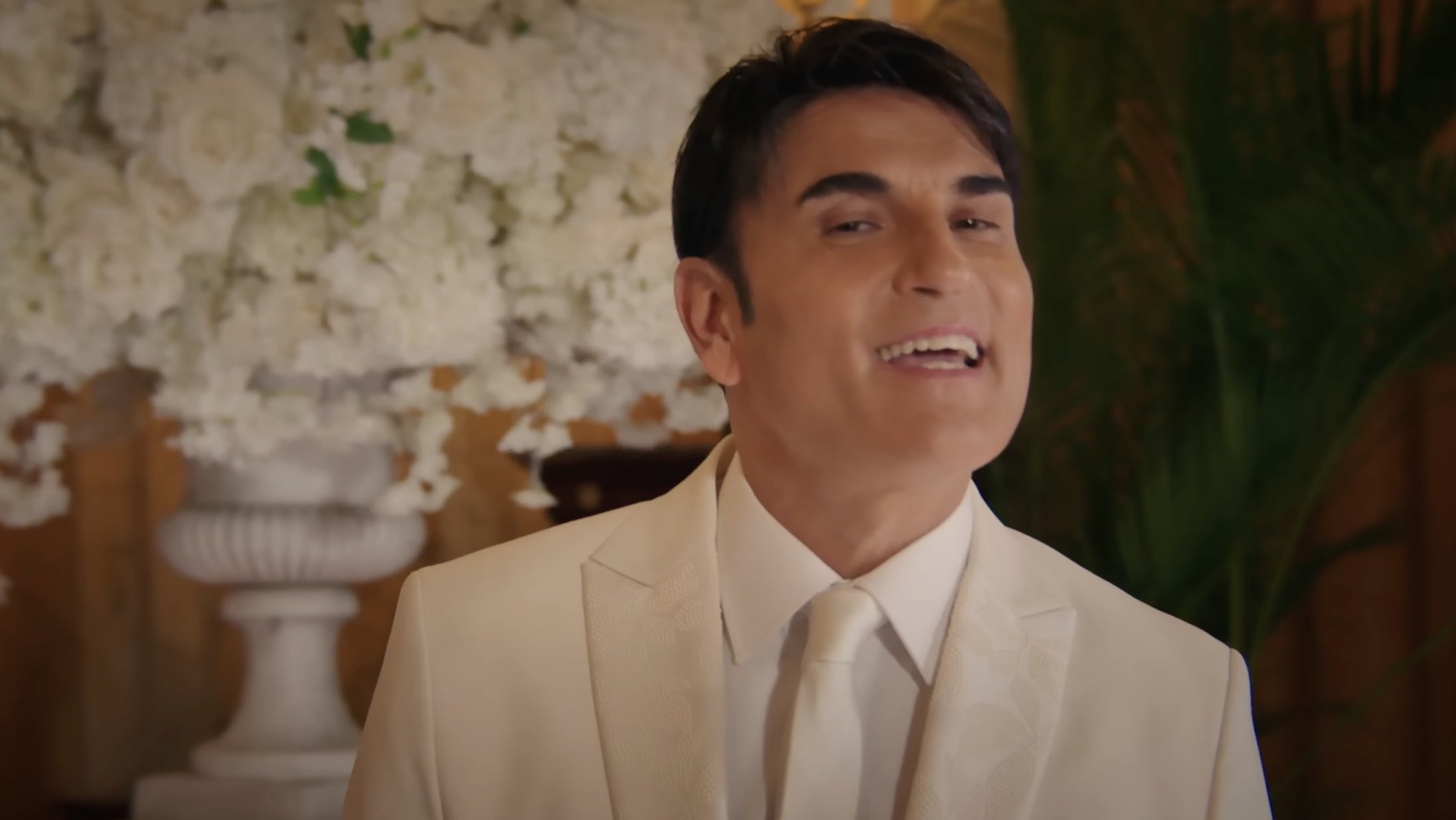 Sal da Vinci, napolitanul de 50 de ani, câștigă trofeul Sanremo 2026