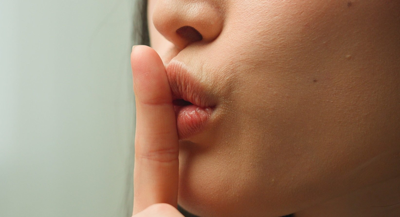 Câte secrete ascund oamenii? Un studiu dezvăluie detaliile ascunse