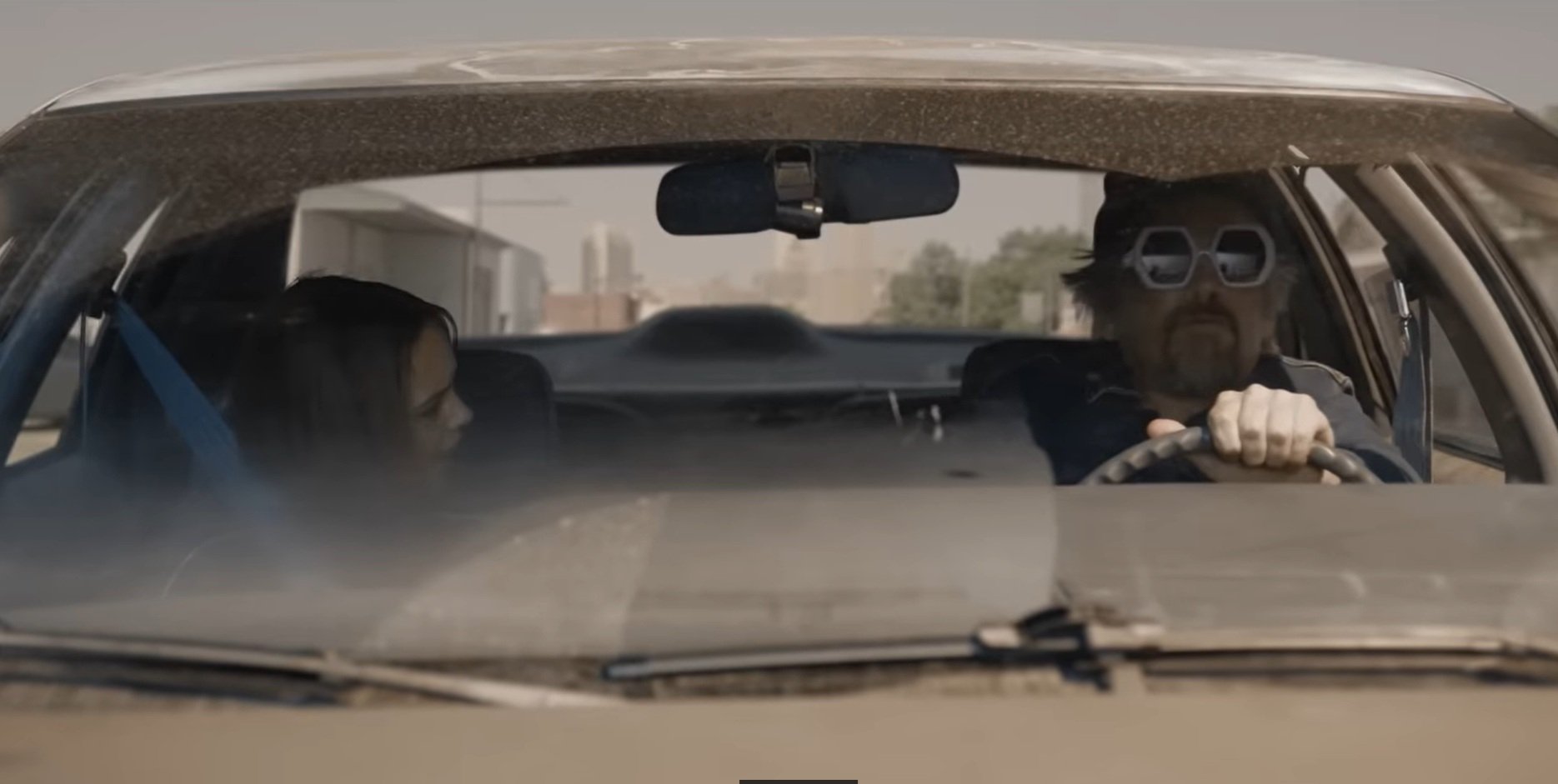 Tommy lee jones, în sezonul 2 din „The Lowdown”