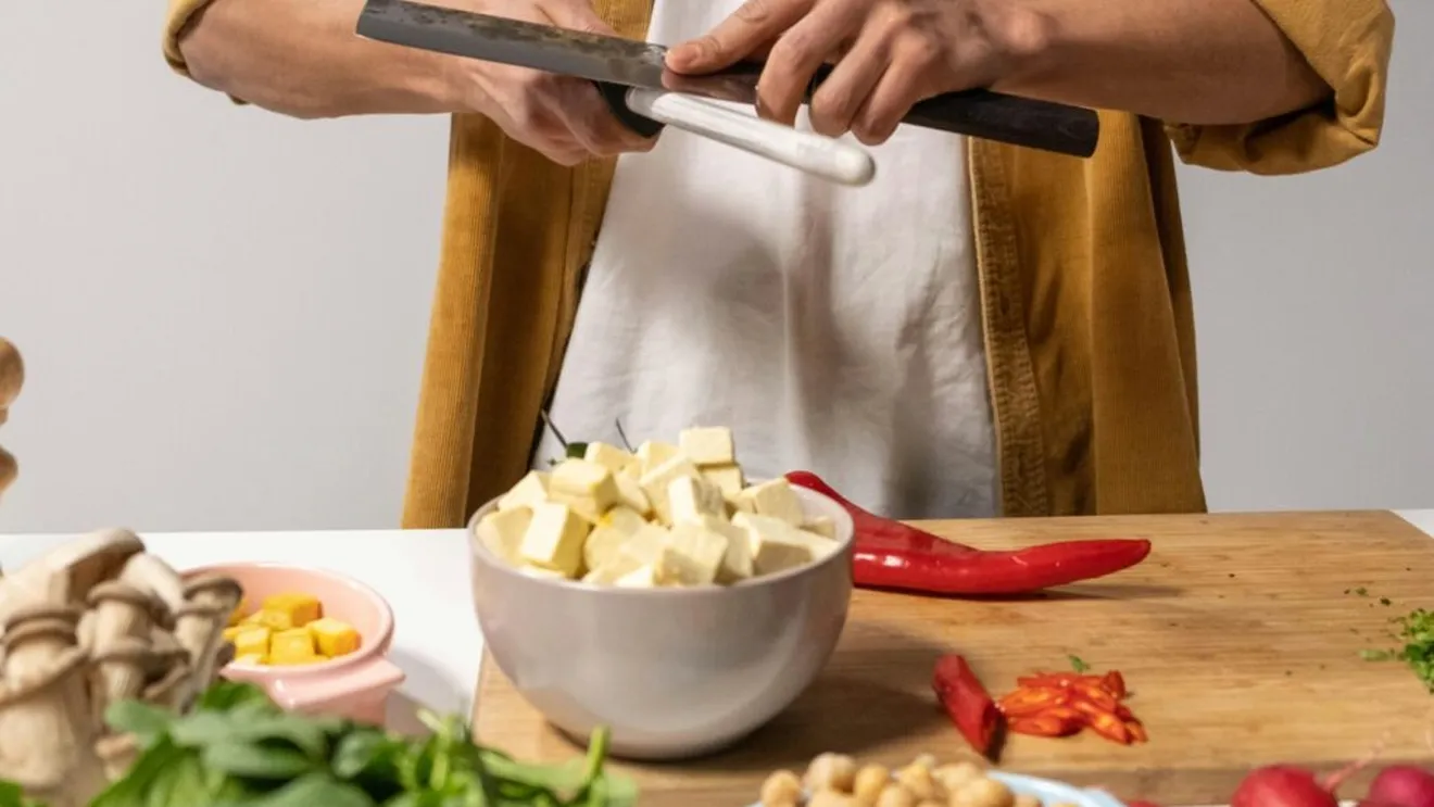 De la alimentul comunist, la vedeta nutriției moderne