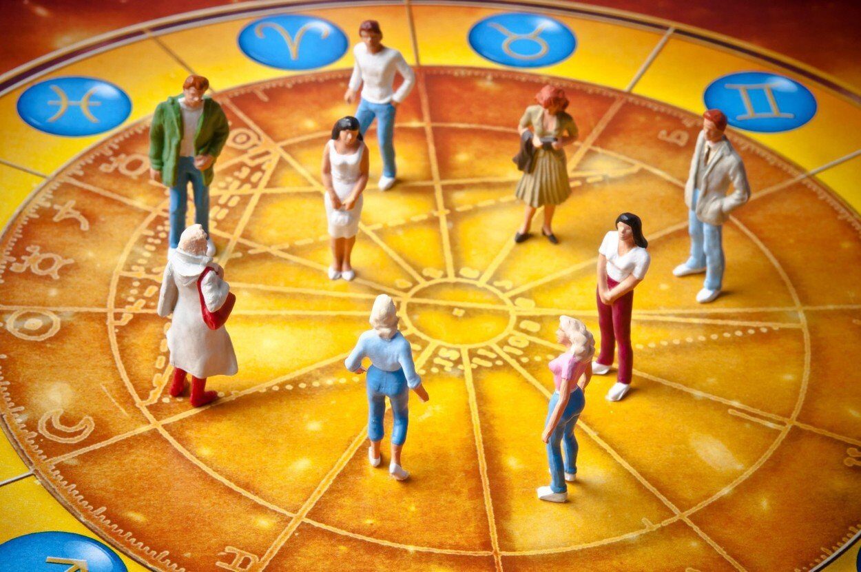 Horoscop 14 aprilie 2026: Ziua marilor planuri! Noroc cu carul pentru zodia ta