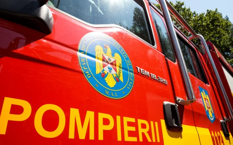 Accident dramatic în Hunedoara: Un mort și patru tineri răniți