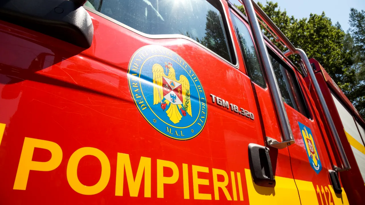 Accident dramatic în Hunedoara: Un mort și patru tineri răniți
