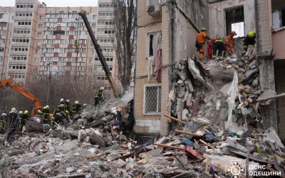Atacuri RUȘEȘTI: Cel puțin 12 morți la Kiev, Odesa și Dnipro, Kievul acuză crime de război
