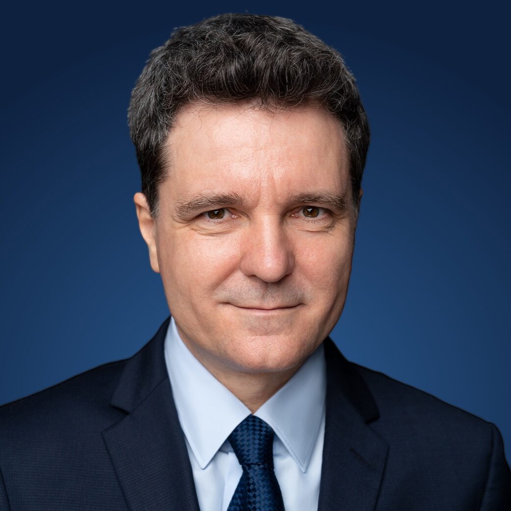 Nicuşor Dan: Criza politică începe, primarul vrea să medieze